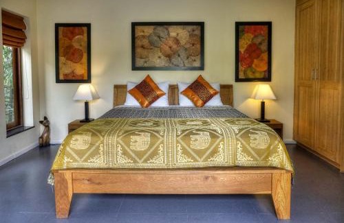 Hua Thanon Villa | Cozy Hideaway Villa with Oceanfront Pool and Child-Friendly Fun