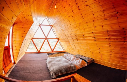 Nuwara Eliya Cabin | Cozy Hideout Cabins | Explore Yellow's Natural Beauty