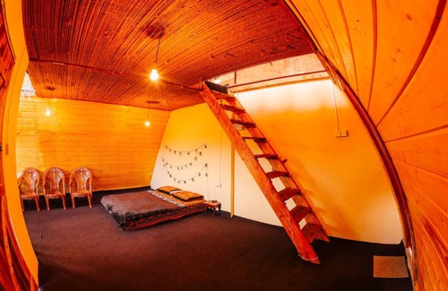 Nuwara Eliya Cabin | Cozy Hideout Cabins | Explore Yellow's Natural Beauty