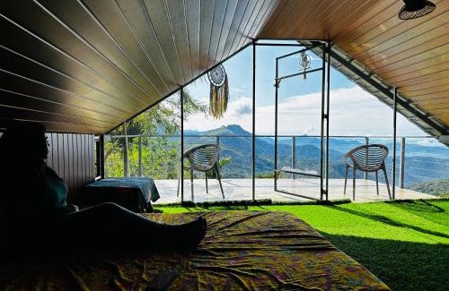 Todupulai House | Pet and Child Friendly Retreat at Hideout Hills