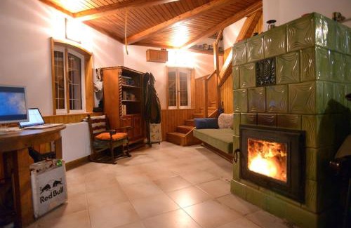 Mezotur Apartment | Riverside Retreat: Hideout Homestead with Private Beach