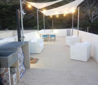 Marettimo Apartment | Family-Friendly Hiera Casavacanze - Guest Rated 9/10