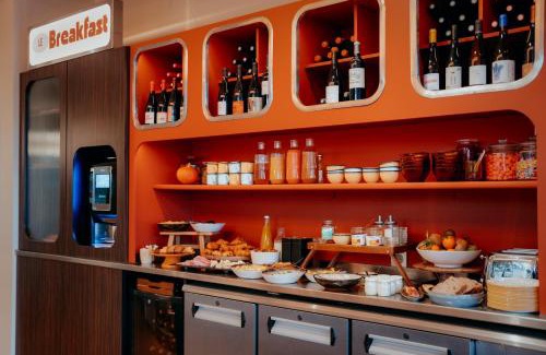 Labege Hotel | Experience Hife Toulouse Labège: Pet & Child Friendly Stay