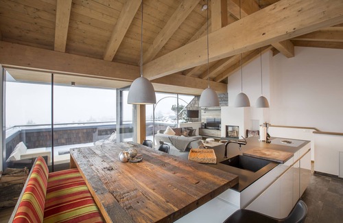 Schonbach House | Elegant Penthouse in Kitzbühel Alps with Sauna & Spa
