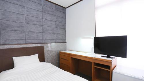 Aizuwakamatsu Hotel | Discover Higashiyama Park Hotel Shinfugetsu: Family-Friendly Retreat