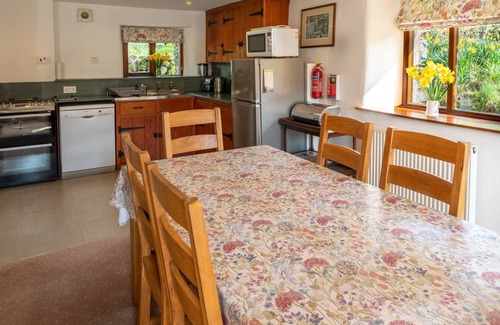 Hartsop Cottage | High Beckside: Cozy Lakeland Cottage Near Ullswater