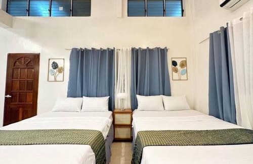 Manoc-Manoc Apartment | Spacious Family Apartment with Partial Sea View & Kitchen