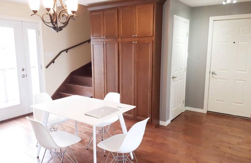 Gatineau Apartment | Elegant 2-Level Apartment with Pool in Exclusive Locale