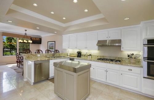 Newport Center Condo | Indulge in Luxury with Private Baths & Ocean View at Sea Island