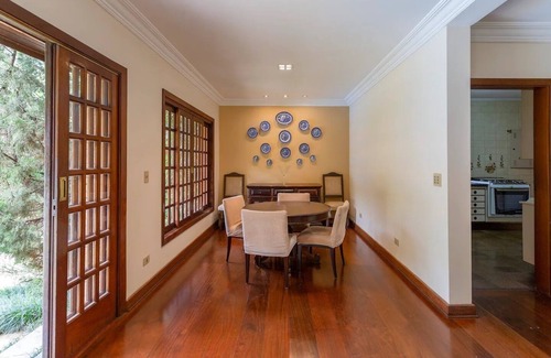 Carapicuiba House | Pet-Friendly Retreat with Pool, Spa & Kitchen Amenities
