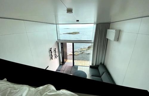 Aa Apartment | Elegant Sea Cabins at Å in Lofoten with Family-Friendly Amenities