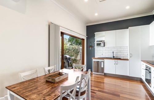 Yamba House | Pet-Friendly Retreat | Prime Location with Ocean View