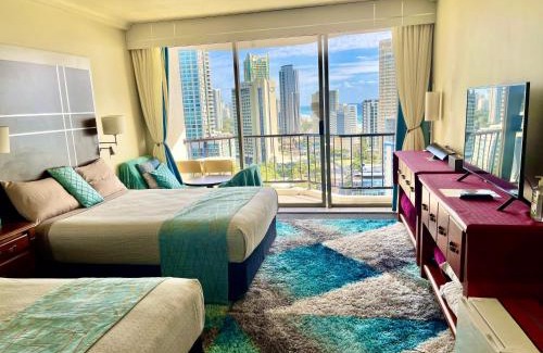 Surfers Paradise Apartment | Ocean View Hotel Studio at Surfers Paradise - 4-Star Comfort