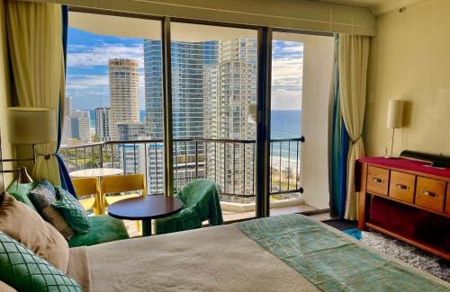 Surfers Paradise Apartment | Ocean View Hotel Studio at Surfers Paradise - 4-Star Comfort