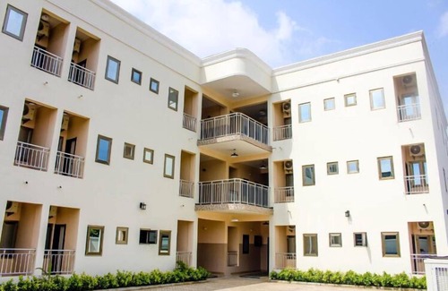 Accra Apartment | Budget-Friendly High Level Apartment with Family Amenities