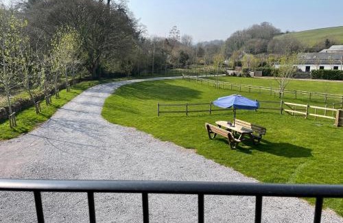 Old Cleeve House | High Lodge: Pet and Child Friendly 4-Star Retreat