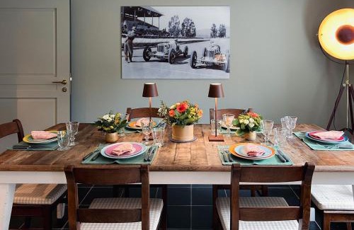 Hockai Apartment | Enchanting High Moor Cottage: Family & Pet Friendly Retreat