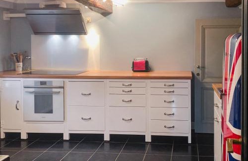 Hockai Apartment | Enchanting High Moor Cottage: Family & Pet Friendly Retreat