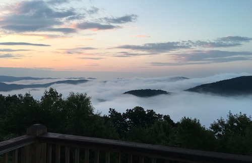 Seven Devils Condo | Stunning High Mountain Condo with Panoramic Views & Breakfast