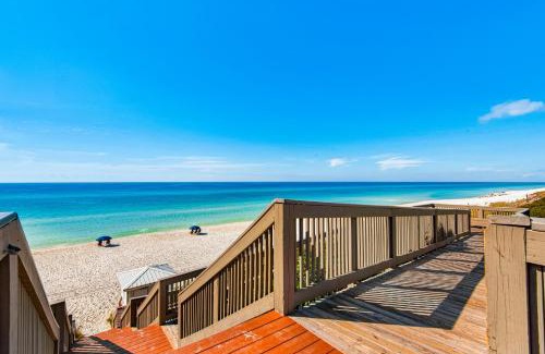 Rosemary Beach Apartment | Beachfront Bliss at High Pointe W41 - Guest Rated 10/10
