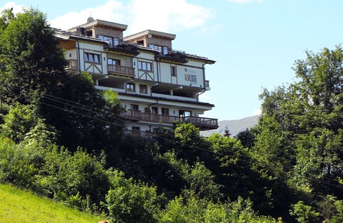 Westendorf Apartment | Elegant Apartment with Private Sauna and Ski Slope Views