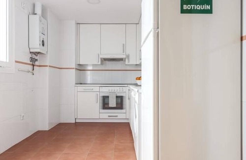 La Algaba Apartment | Spacious 3-Bedroom Apartment with Patio & Free WiFi in La Algaba