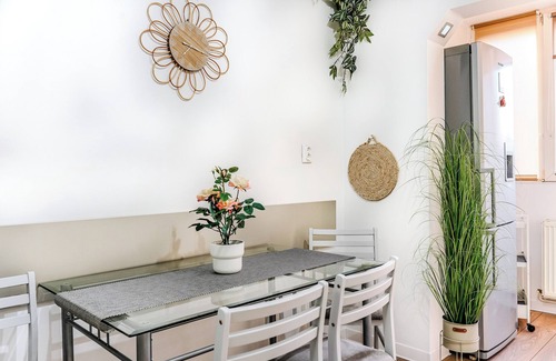 Timisoara Apartment | High quality family - Calliope apartment Timișoara with WiFi, AC
