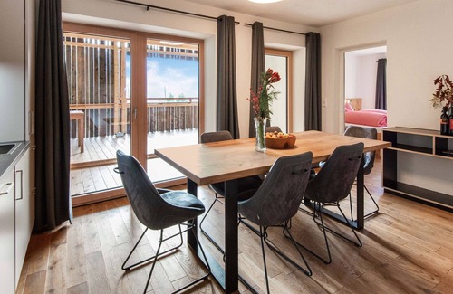 Hainzenberg Apartment | high-quality flat with a large terrace