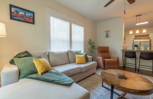 East Memphis House | Ideal Family Retreat with Private Yard and BBQ Area