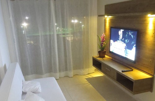 Praia do Futuro II Apartment | Guest Rated 10/10! Oceanfront 2 Bedroom Apartment with Wi-Fi