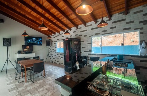 Braganca Paulista Cottage | Elegant Villa with Suites, Beach Tennis & Ocean Views