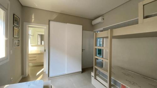 Xangri-La House | Premium Condomínio Just 250m from the Beach with Pool