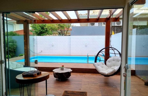 Itacorubi House | Elegant Island Retreat with Pool, Spa & Pet-Friendly Options