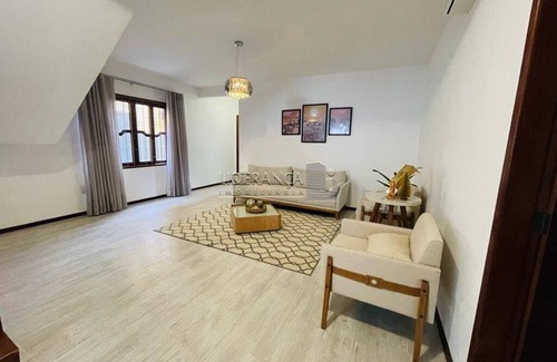Itacorubi House | Elegant Island Retreat with Pool, Spa & Pet-Friendly Options