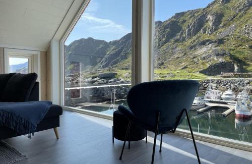 Ballstad House | Discover the High Standard Lodge in Ballstad - Pet Friendly!