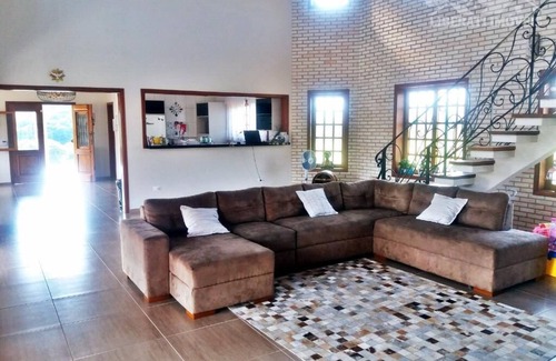 Boituva House | Rustic Retreat with Pool in Exclusive Gated Community