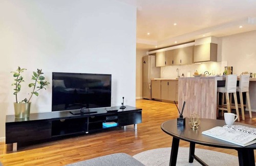 Bergen City Centre Condo | High standard, spacious apartment near Bryggen