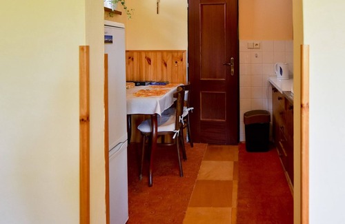 Velka Lomnica Apartment | Serene High Tatras Apartment with Free WiFi & Parking