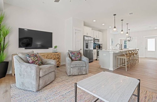 Bermuda Bay House | Oceanfront High Tide 2 Bedroom at Cambridge Reserve