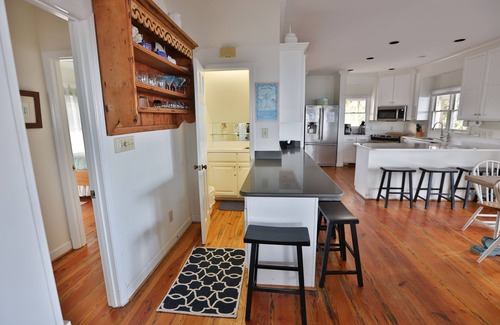 Pawleys Island House | Experience High Tide: Family-Friendly with Spa and Hot Tub