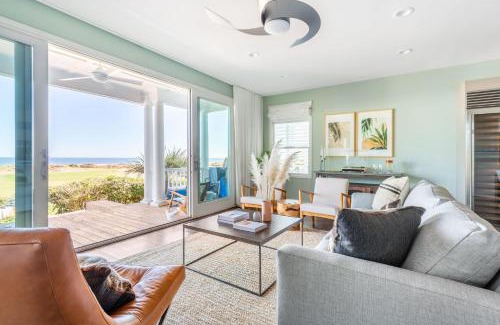 Ocean Point House | Inviting High Tide By AvantStay: Beachfront Oasis with Pool