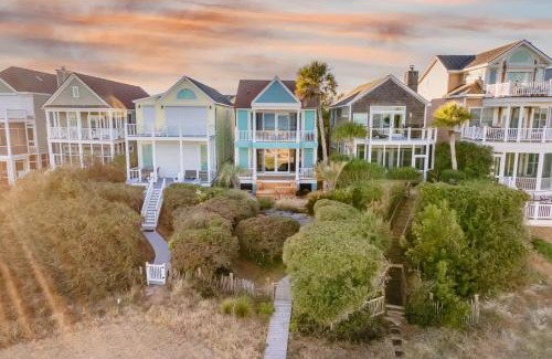 Ocean Point House | Inviting High Tide By AvantStay: Beachfront Oasis with Pool