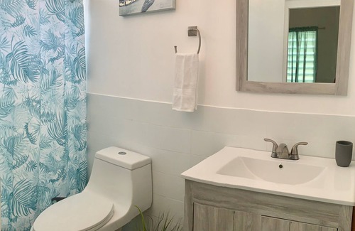 La Parguera Apartment | Relaxing Stay at High Tide Guesthouse in La Parguera