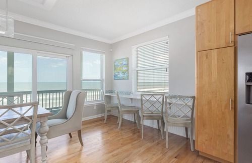 Vilano Beach Cottage | Experience High Tide: Oceanfront Retreat with Spa & Pool
