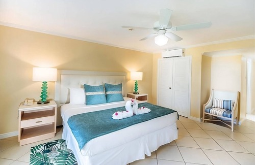Rodney Bay Hotel | Beachfront Bliss with Pool and Family-Friendly Units!