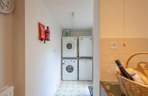 Holt House | Discover High Trees: Pet and Child Friendly Retreat