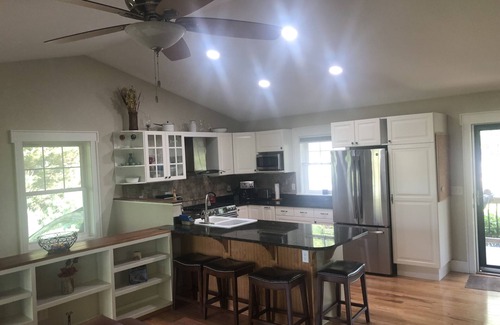Asheville House | High Windy: Ridge-Top Retreat Near Asheville with Amenities