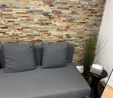 High Wycombe Apartment | Child-Friendly 2-Bed Flat in High Wycombe Centre