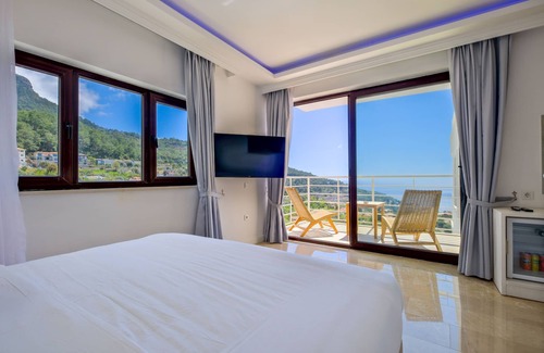Uzunyurt Hotel | Elevate Your Stay at Highclere Hotel and Spa - Rated 9.4/10