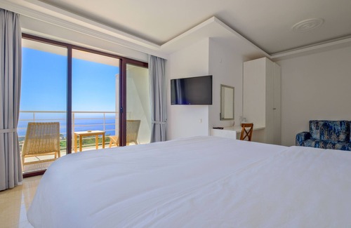 Uzunyurt Hotel | Elevate Your Stay at Highclere Hotel and Spa - Rated 9.4/10